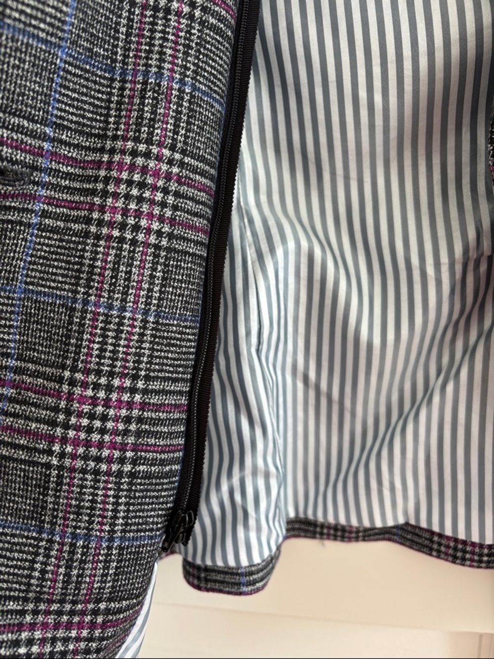Veronica Beard Brock Plaid Dickey Blazer size 8 - Picture 6 of 6